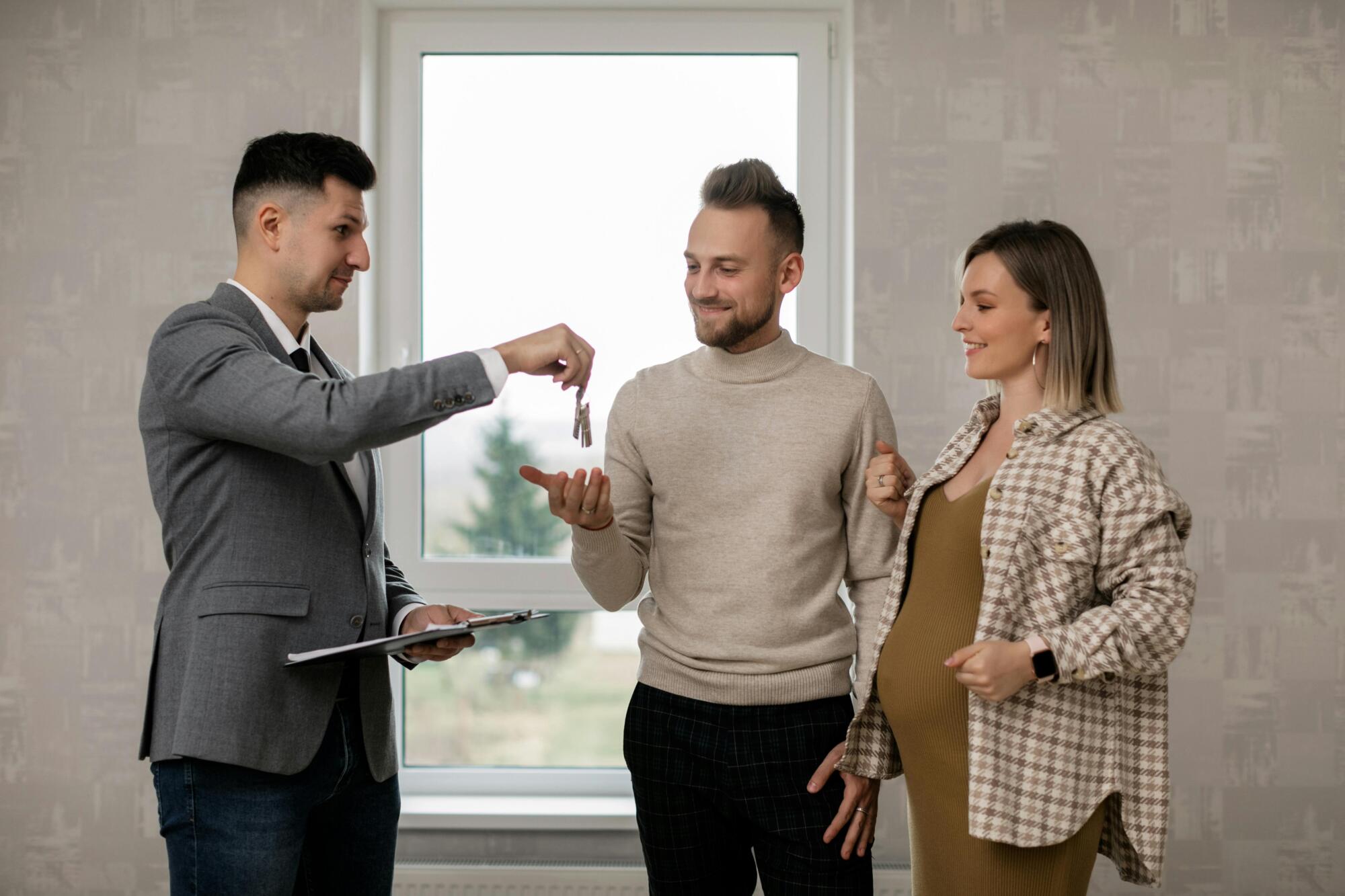 3 Reasons to Hire a Real Estate Agent When Doing a Real Estate Transaction in Noblesville